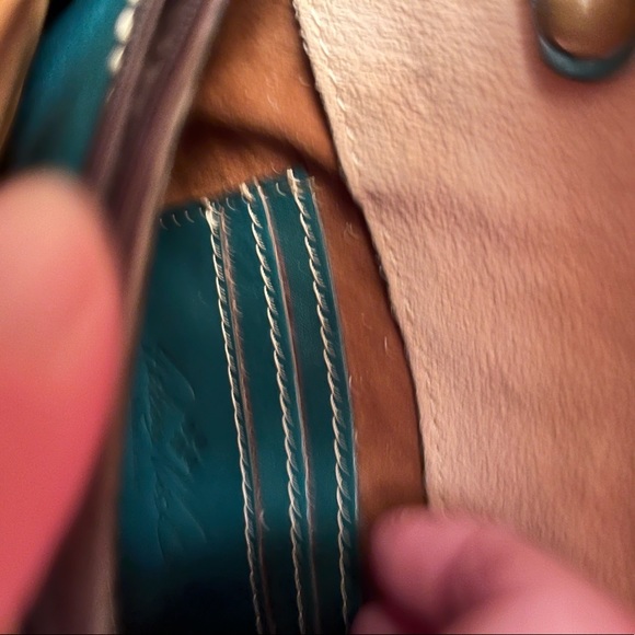 Patricia Nash crossbody handbag - Picture 4 of 4